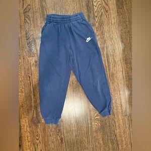 Nike Sportswear Club Joggers Big Kids size L in Navy